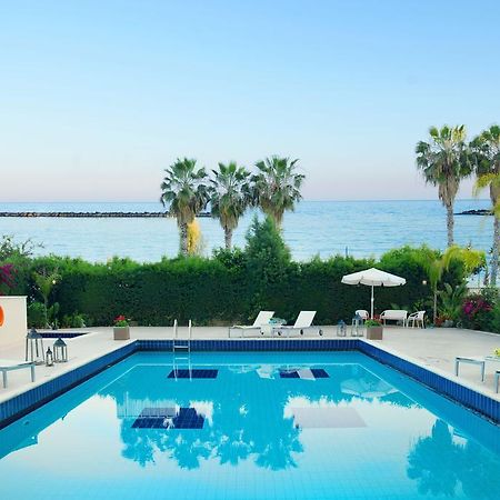 Zavos Marathon Beach Apartments Лімасол Екстер'єр фото
