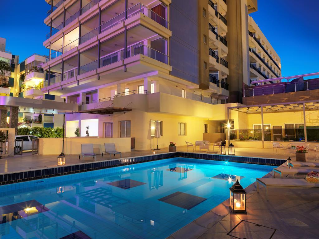 Zavos Marathon Beach Apartments Лімасол Екстер'єр фото