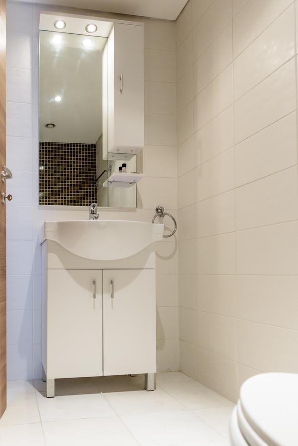 Zavos Marathon Beach Apartments Лімасол Екстер'єр фото