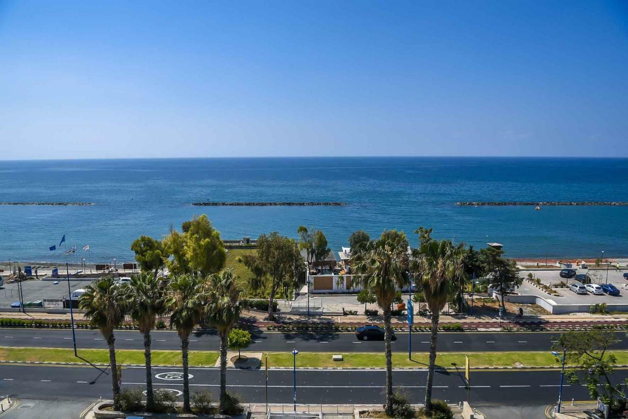 Zavos Marathon Beach Apartments Лімасол Екстер'єр фото